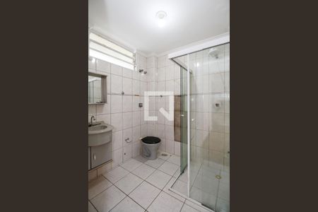 Banheiro de apartamento à venda com 1 quarto, 56m² em Pinheiros, São Paulo