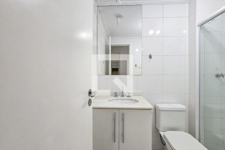 Banheiro de apartamento para alugar com 3 quartos, 119m² em Jardim Tres Marias, Guarujá
