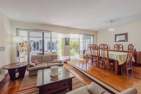 Sala de casa à venda com 4 quartos, 316m² em Vila Madalena, São Paulo