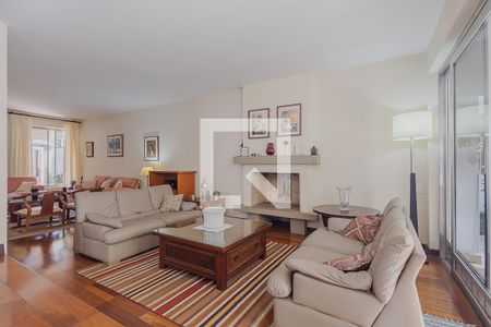 Sala de casa à venda com 4 quartos, 316m² em Vila Madalena, São Paulo