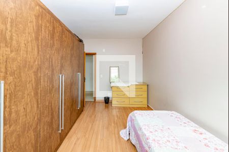 Quarto 2 de casa para alugar com 3 quartos, 404m² em Estoril, Belo Horizonte