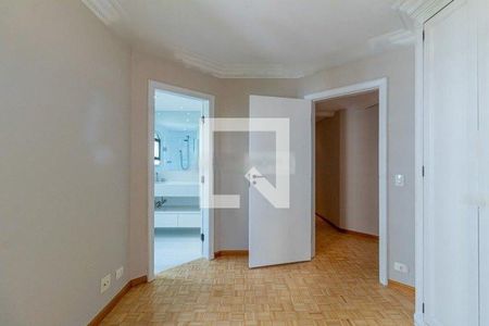 Apartamento à venda com 3 quartos, 180m² em Indianópolis, São Paulo