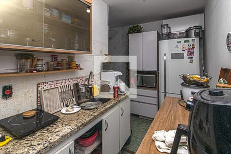 Cozinha de apartamento à venda com 2 quartos, 45m² em Vila Heliopolis, São Paulo