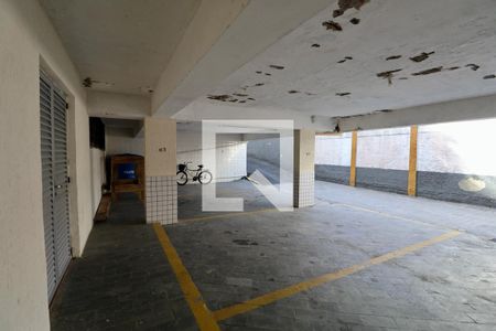 Garagem de apartamento para alugar com 2 quartos, 85m² em Jardim Tejereba, Guarujá