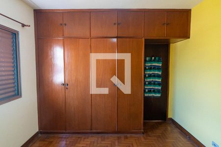 Quarto 1 - Armários de casa à venda com 2 quartos, 159m² em Vila Babilonia, São Paulo