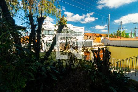 Vista da Sala de casa à venda com 2 quartos, 159m² em Vila Babilonia, São Paulo