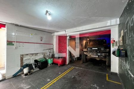 Garagem de casa à venda com 3 quartos, 200m² em Vila Mariana, São Paulo