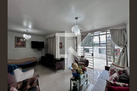 Sala de casa à venda com 3 quartos, 200m² em Campo Belo, São Paulo