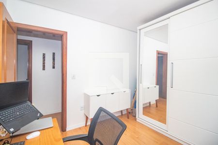 Quarto de apartamento à venda com 2 quartos, 224m² em Menino Deus, Porto Alegre