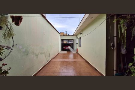 Quintal de casa à venda com 4 quartos, 285m² em Jardim Orlandina, São Bernardo do Campo