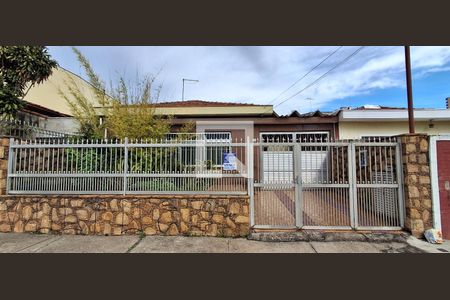 Fachada de casa à venda com 4 quartos, 285m² em Jardim Orlandina, São Bernardo do Campo
