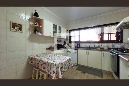 Cozinha de casa de condomínio à venda com 5 quartos, 630m² em Loteamento Alphaville Campinas, Campinas