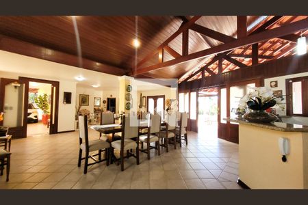 Sala de casa de condomínio à venda com 5 quartos, 630m² em Loteamento Alphaville Campinas, Campinas