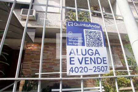 Plaquinha de apartamento à venda com 3 quartos, 105m² em Floresta, Porto Alegre