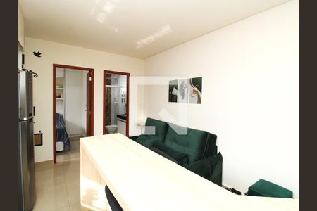 Sala/Cozinha de apartamento para alugar com 1 quarto, 39m² em Horto Florestal, São Paulo