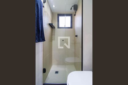 Banheiro de kitnet/studio à venda com 1 quarto, 26m² em Cidade Jardim, São Paulo