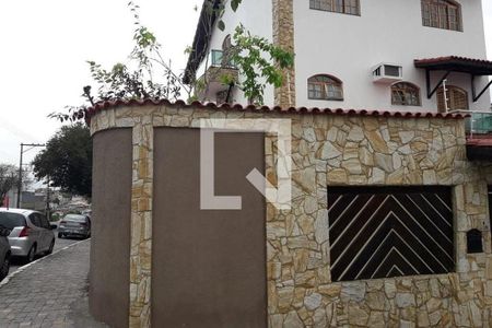 Casa à venda com 3 quartos, 422m² em Jardim Triana, São Paulo