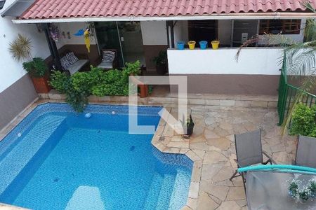 Casa à venda com 3 quartos, 422m² em Jardim Triana, São Paulo