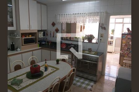 Casa à venda com 3 quartos, 204m² em Vila Regente Feijó, São Paulo