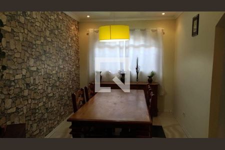 Casa à venda com 3 quartos, 300m² em Jardim Piqueroby, São Paulo