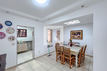 Sala de Jantar de casa à venda com 4 quartos, 220m² em Parque São Jorge, São Paulo