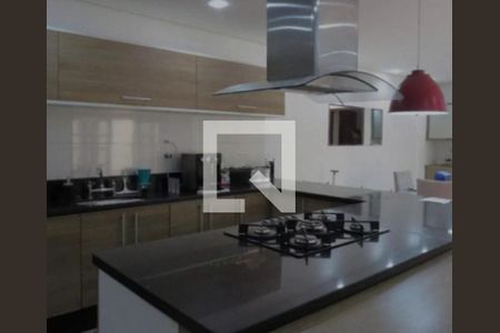 Casa à venda com 3 quartos, 400m² em Cidade Mãe do Céu, São Paulo