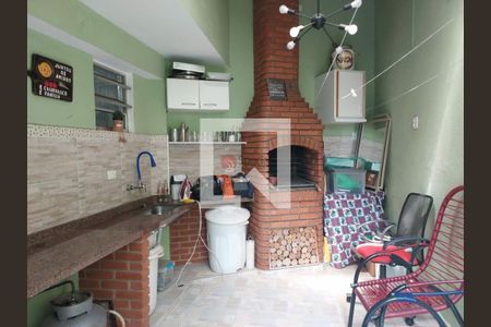 Casa à venda com 3 quartos, 122m² em Vila Carrão, São Paulo