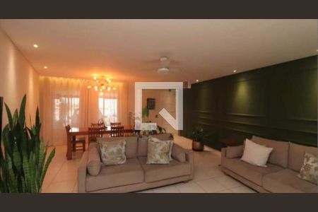 Casa à venda com 3 quartos, 132m² em Vila Mafra, São Paulo