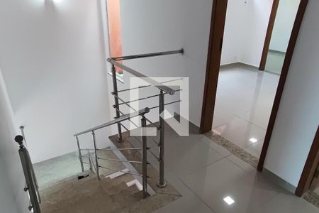 Hall de casa de condomínio para alugar com 3 quartos, 230m² em Taquara, Rio de Janeiro