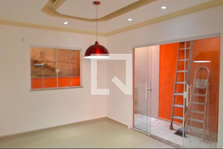 Sala de Jantar de casa de condomínio para alugar com 3 quartos, 230m² em Taquara, Rio de Janeiro