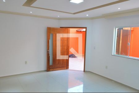 Sala de casa de condomínio para alugar com 3 quartos, 230m² em Taquara, Rio de Janeiro