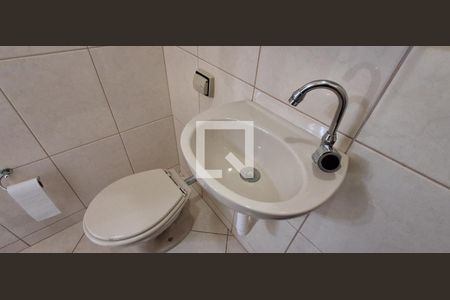 Banheiro de Serviço de casa à venda com 2 quartos, 228m² em Barcelona, São Caetano do Sul