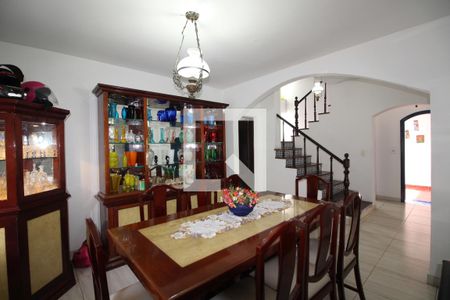 Sala de casa de condomínio à venda com 4 quartos, 273m² em Jacarepaguá, Rio de Janeiro