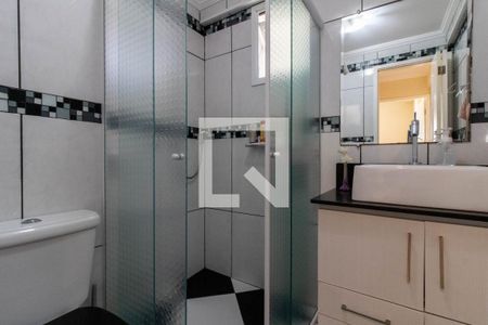Banheiro de apartamento à venda com 3 quartos, 77m² em Vila Rosalia, Guarulhos