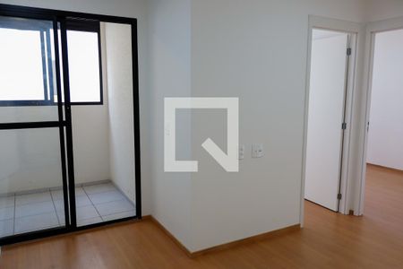 Sala de apartamento para alugar com 2 quartos, 36m² em Metalúrgicos, Osasco