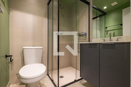 Banheiro de kitnet/studio para alugar com 1 quarto, 25m² em Pinheiros, São Paulo