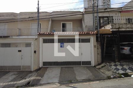 Fachada de casa à venda com 2 quartos, 120m² em Vila Brasilio Machado, São Paulo