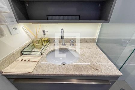 Banheiro de kitnet/studio à venda com 1 quarto, 23m² em Vila Mariana, São Paulo