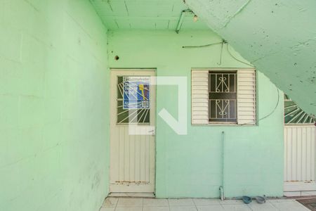 Fachada do Imóvel de kitnet/studio para alugar com 1 quarto, 30m² em Costa E Silva, Porto Alegre