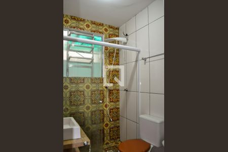 Banheiro de apartamento à venda com 2 quartos, 74m² em Menino Deus, Porto Alegre