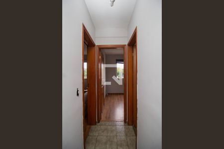 Corredor de apartamento à venda com 2 quartos, 52m² em Vila Mangalot, São Paulo