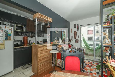 Sala de apartamento à venda com 2 quartos, 60m² em Morro Santana, Porto Alegre