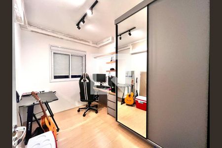 Quarto de apartamento para alugar com 2 quartos, 55m² em Fazenda Santa Cândida, Campinas