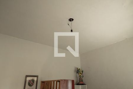 Quarto de Serviço de casa à venda com 3 quartos, 380m² em Brás de Pina, Rio de Janeiro