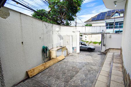 Garagem de casa de condomínio à venda com 4 quartos, 180m² em Taquara, Rio de Janeiro