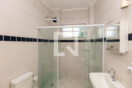 Banheiro de kitnet/studio para alugar com 1 quarto, 43m² em Santa Ifigênia, São Paulo