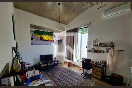 Casa à venda com 4 quartos, 694m² em Boaçava, São Paulo