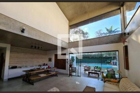 Casa à venda com 4 quartos, 694m² em Boaçava, São Paulo