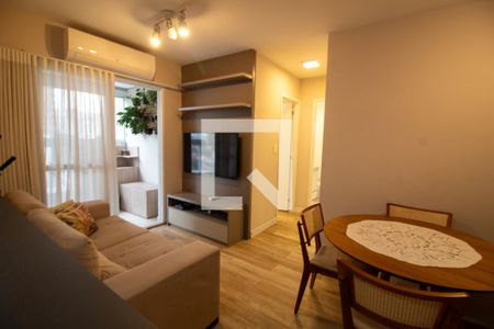 Sala / Sala de Jantar de apartamento para alugar com 2 quartos, 58m² em Jardim das Acacias, São Paulo