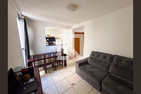 Sala de apartamento à venda com 2 quartos, 48m² em Califórnia, Contagem